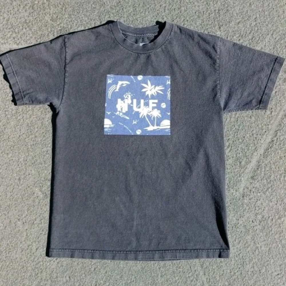 Y2K HUF Worldwide Skateboarding T-Shirt Size (M)